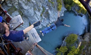 kawarau bungy jumping new zealand